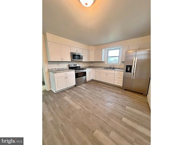 916 Forest St, Dover, DE 19904 - photo 3