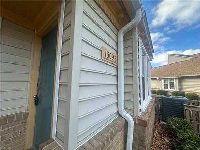 1309 Quail Creek Hollow unit B, Chesapeake, VA 23320 - photo 2