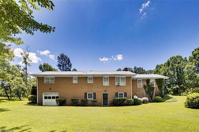 1127 Richardson St, Ramseur, NC 27316 - photo 4