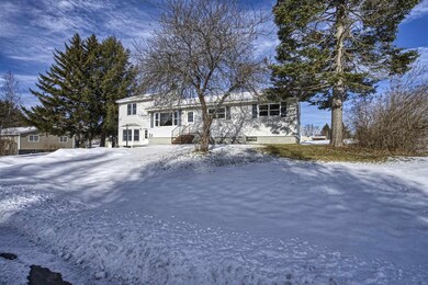 16 Lorraine St, Newport, NH 03773 - photo 2