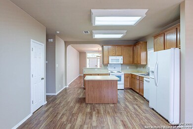 4130 Bear Oak Path, San Antonio, TX 78223 - photo 4