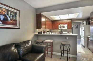 Formal Dining Area With Breakfast Bar