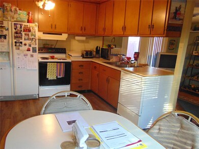 307 Hutchinson Dr, Rolla, MO 65401 - photo 5