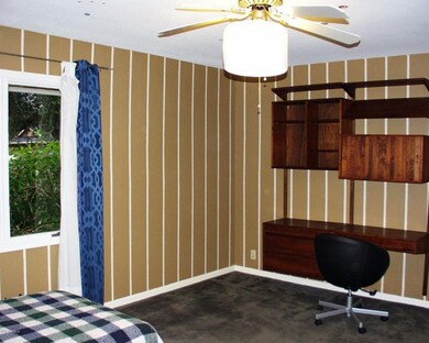 11-bedroom 2