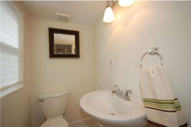 114 S Line St, Lansdale, PA 19446 - photo 6