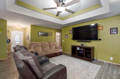 616 Baldknobber St-7