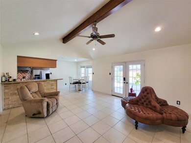 11043 Caribbean Ln, Houston, TX 77089 - photo 2