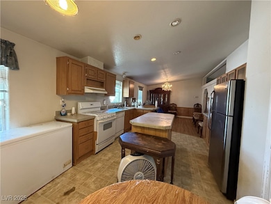 4120 Courage Ct, Las Vegas, NV 89115 - photo 6