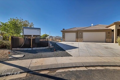 237 N 220 W, La Verkin, UT 84745 - photo 2
