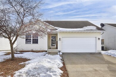 2433 Whispering Ridge Dr, Des Moines, IA 50320 - photo 2