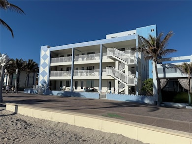 310 S Broadwalk unit B3, Hollywood, FL 33019 - photo 2