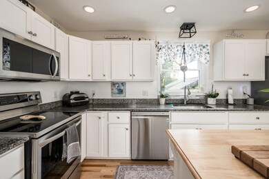 65 Ida Cir, Rochester, NH 03868 - photo 5