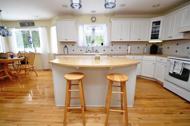 1220 Sherwood, Stroudsburg, PA 18360 - photo 6