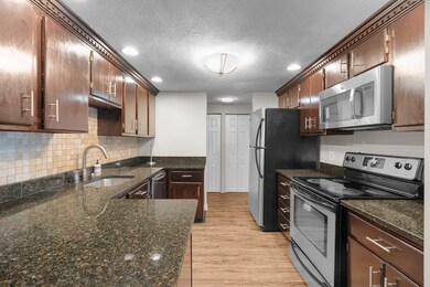 1100 Salem St unit 46, Lynnfield, MA 01940 - photo 5