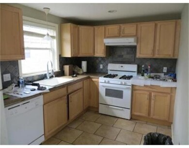 11 Sears Island Dr, Worcester, MA 01606 - photo 4