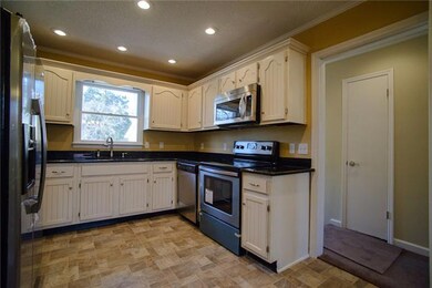 303 Sun Cir, Shelbyville, TN 37160 - photo 6