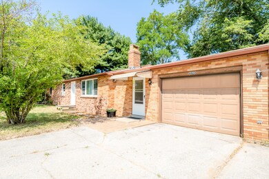 4423 Vine St, Bridgman, MI 49106 - photo 2