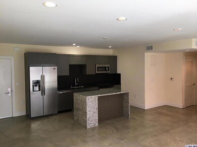 133 S Los Robles Ave unit 303, Pasadena, CA 91101 - photo 3