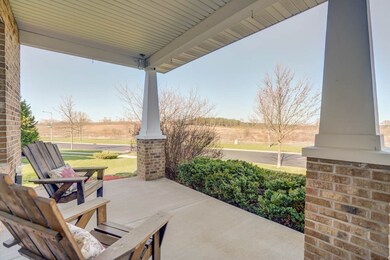 2892 Big Bluestem Pkwy, Fitchburg, WI 53711 - photo 2