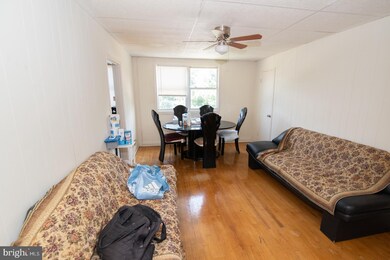 3941 Stokes Dr, Baltimore, MD 21229 - photo 2