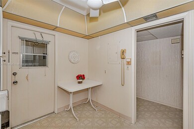 Palm-Aire unit 912, Pompano Beach, FL 33069 - photo 5
