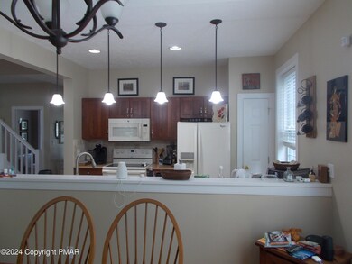 771 Pinecrest Dr, Pocono Pines, PA 18350 - photo 6