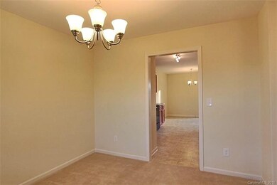 180 Altondale Dr unit 128, Statesville, NC 28625 - photo 6