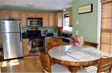 417 Hildreth St unit 5, Lowell, MA 01850 - photo 4