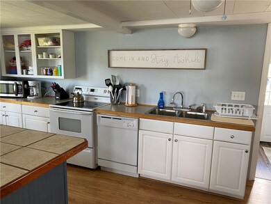MAIN HOUSE KITCHEN