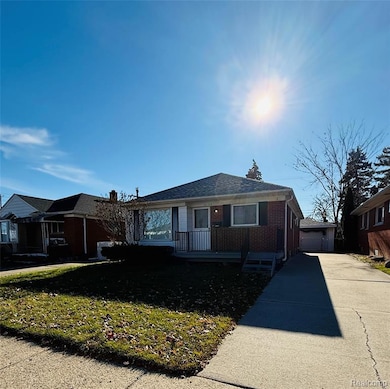 18258 Curtain Ave, Eastpointe, MI 48021 - photo 4