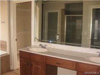Master Bath/Vanity