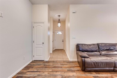 3220 Meandering Way, Granbury, TX 76049 - photo 4