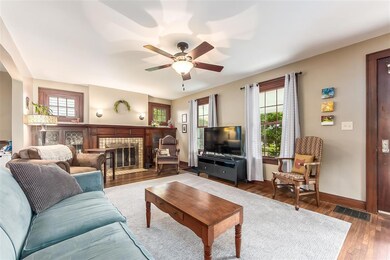 Family Room - 97 S Algonquin (3)