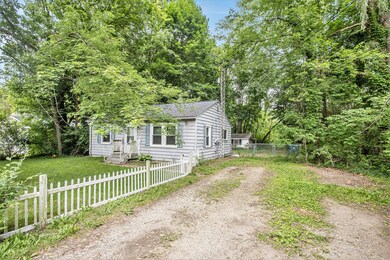 1493 Remus St, Kalamazoo, MI 49004 - photo 2