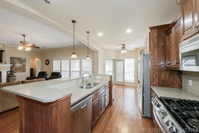 21620 E 106th St S, Broken Arrow, OK 74014 - photo 7