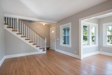 264 N Evergreen Ave, Elmhurst, IL 60126 - photo 3