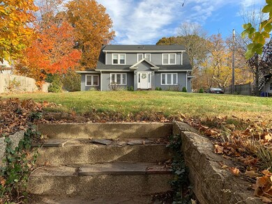 511 N Washington St, North Attleboro, MA 02760 - photo 2