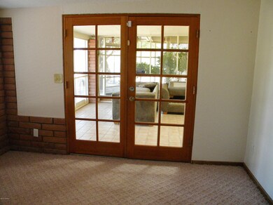 Family Room toward Screen Room