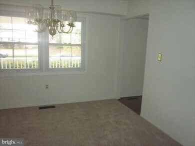 12606 Killian Ln, Bowie, MD 20715 - photo 6