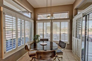 Light and Bright Breakfast Nook