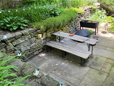 147 Maple Ave, Great Barrington, MA 01230 - photo 6