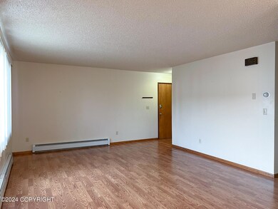 8607 Corbin Dr unit 2, Anchorage, AK 99507 - photo 4