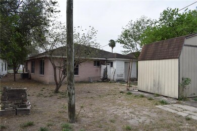 122 W Juarez Ave, Pharr, TX 78577 - photo 3