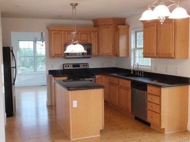 4950 Mulberry St, Coplay, PA 18037 - photo 7