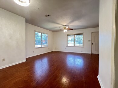 3602 Yellowstone Blvd, Houston, TX 77021 - photo 4
