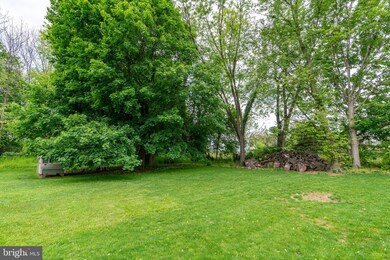 27 Groffs Dr, Ephrata, PA 17522 - photo 4