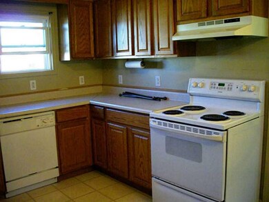 Kitchen. LARGE EAT IN KITCHEN WITH BEAUTIFUL OAK C
