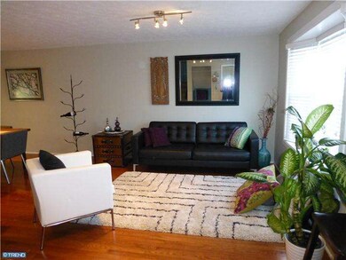 415 Centennial Dr, Morrisville, PA 19067 - photo 4