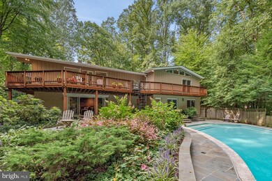 10901 Picasso Ln, Potomac, MD 20854 - photo 3