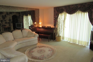 1179 Putnam Blvd unit 3, Wallingford, PA 19086 - photo 3